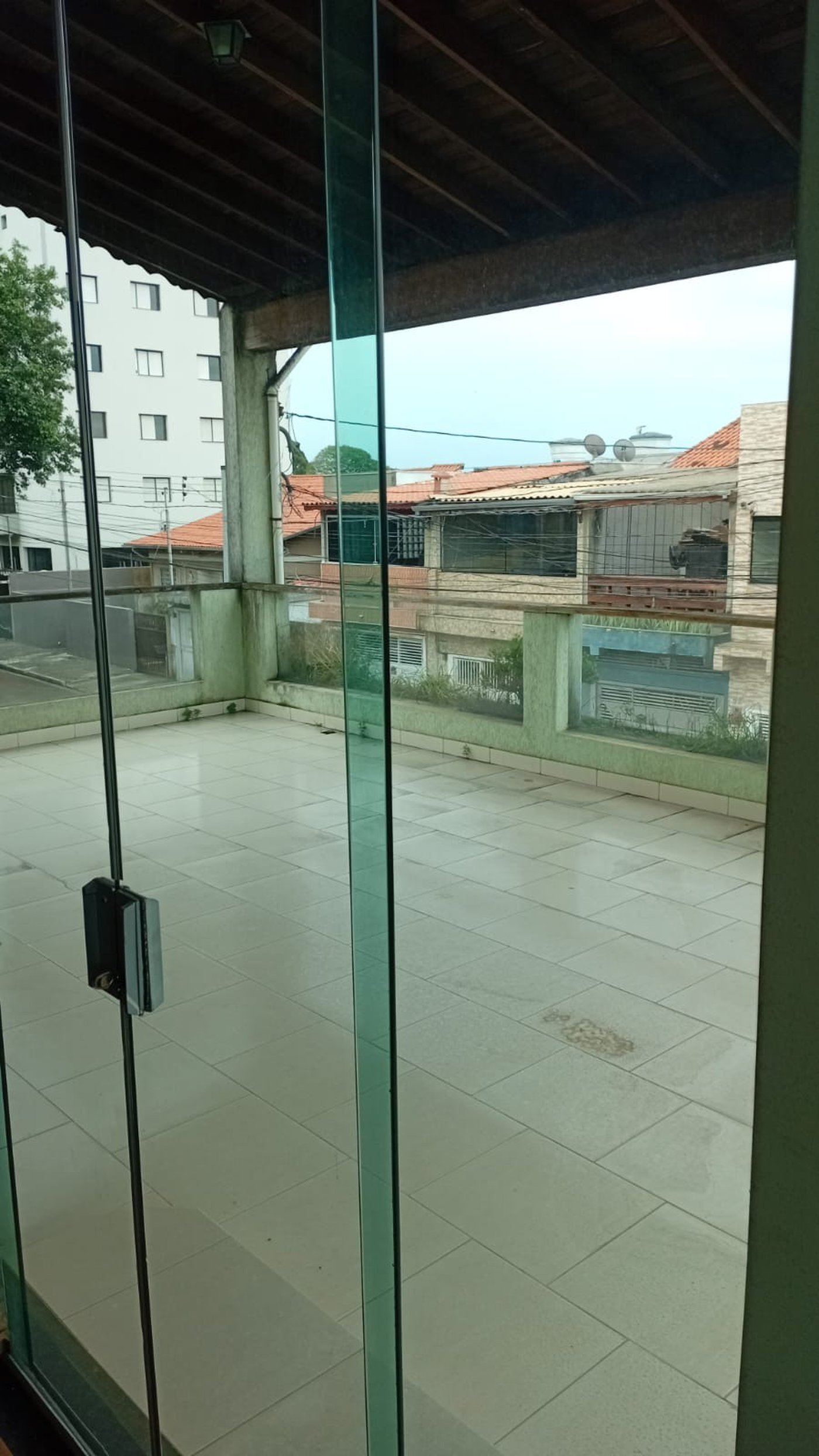 Sobrado residencial/comercial para alugar com 4 quartos, sendo 1 suíte, em Parque Ipê, São Paulo - SP