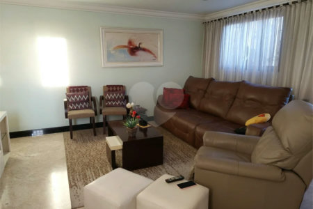 Apartamento com 260m² , 3 dormitórios , sendo 3 suítes , 3 vagas de garagem , à venda na Vila Formosa.