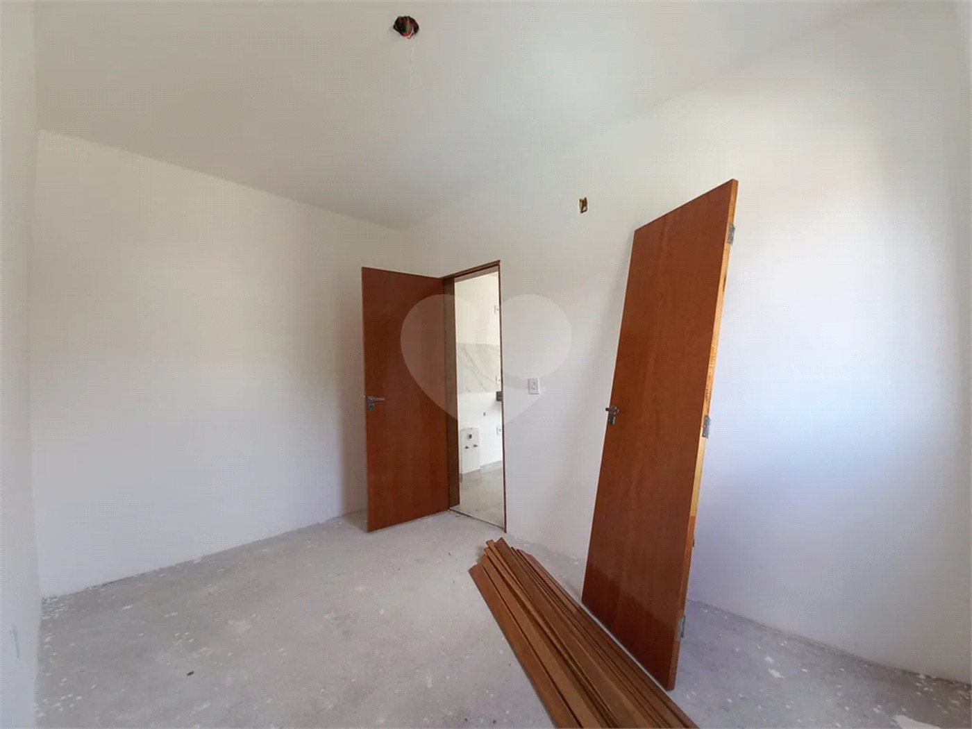APARTAMENTO NOVO À VENDA NA VILA ISOLINA MAZZEI – 35m² COM SACADA E VAGA DE MOTO