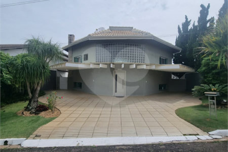Sobrado à venda ou para alugar com 3 suítes em Villaggio Capríccio, Louveira, SP