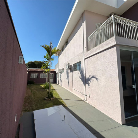 Imóvel comercial á venda, com 766m2 de terreno, em São Carlos-SP