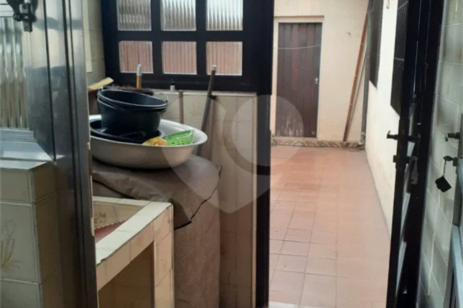 Casa Térrea à venda com 4 quartos em Vila Regente Feijó, São Paulo, SP