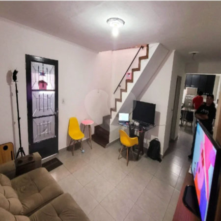 Casa à venda no Jardim Tango/Aricanduva com 3 quartos e 2 banheiros