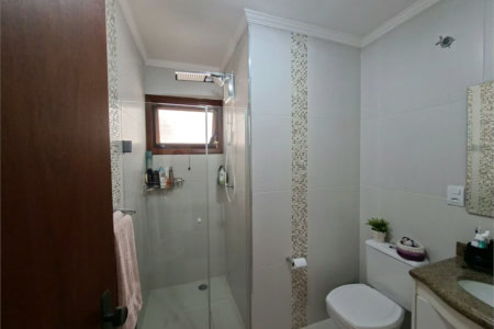 Sobrado à venda com 3 quartos, sendo 1 suíte, em Jardim Bonfiglioli, São Paulo - SP