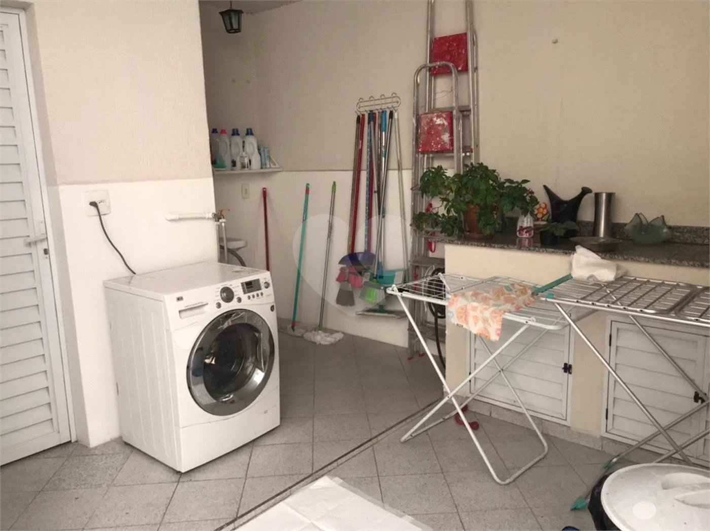 Casa Sobrado à venda no Planalto Paulista de 153m² com 3 dormitórios e 2 vagas