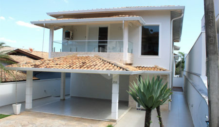 Casa à venda com 3 quartos, sendo 2 suítes,  em Condomínio Residencial Terras do Oriente, Valinhos, SP