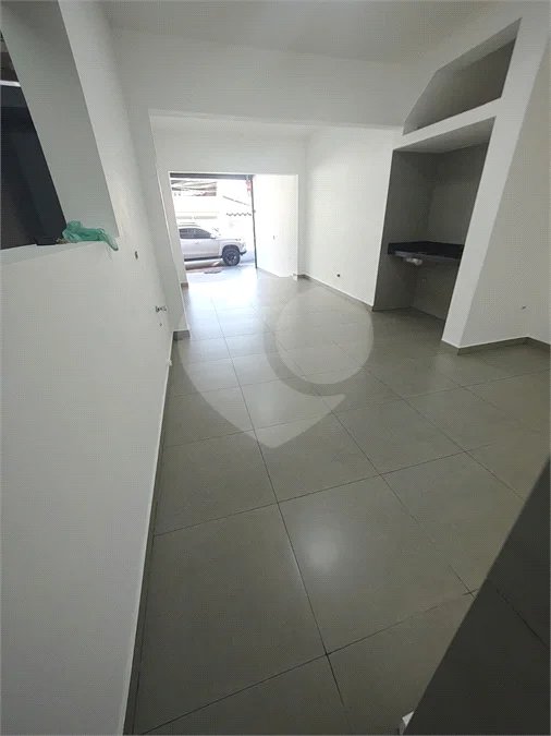 SALÃO COMERCIAL DE 100M² - RECEM REFORMADO