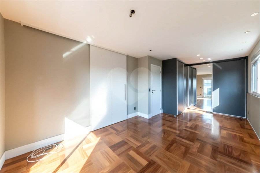 Vila Clementino - 161 m² | 2 dormitórios, com possibilidade de 3 | suíte master | 3 vagas | depósito