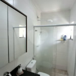 Casa à venda com 3 quartos, sendo 1 suíte, no condomínio Vila Arnoni, São Paulo - SP