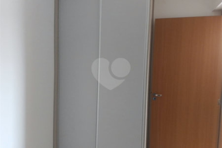 Apartamento a venda com 2 dormitorios sendo 1 suíte
