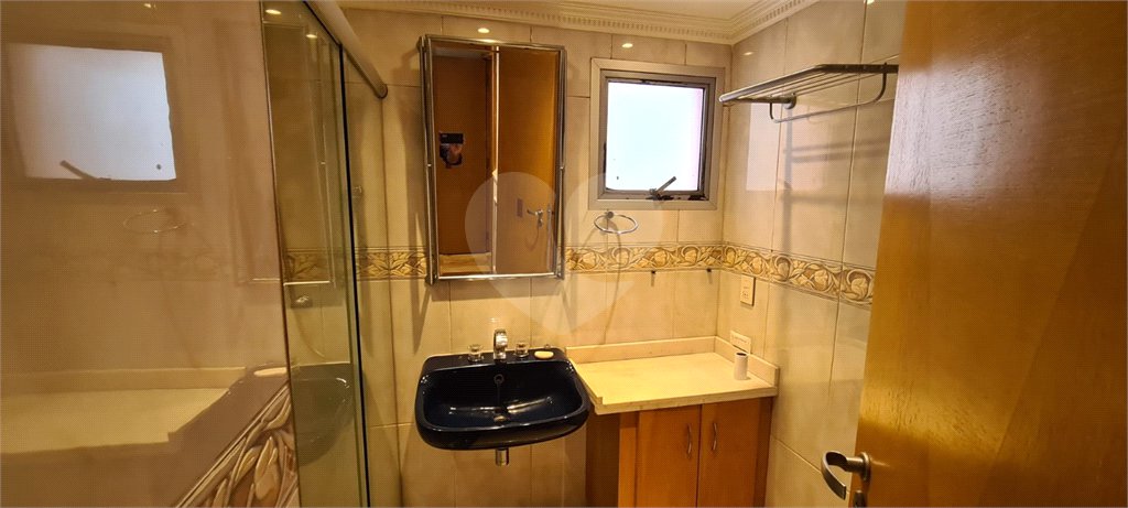 Apartamento para venda e locação de 130m² no Jardim Paulista com 2 suítes e 2 vagas.