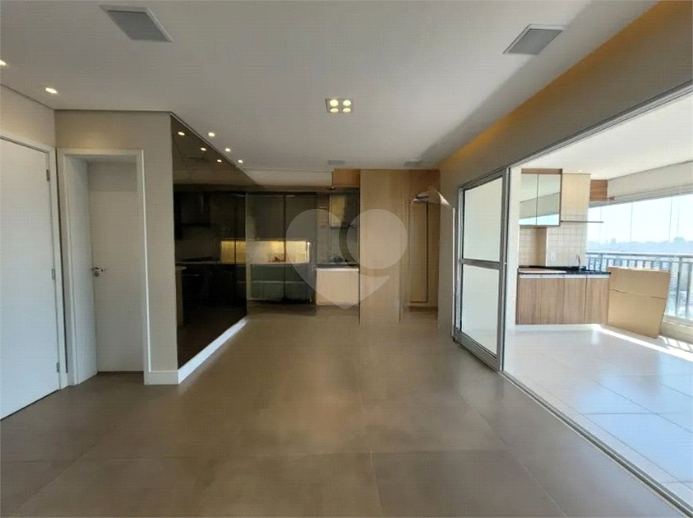 Apartamento à venda com 3 quartos, sendo 2 suítes, em Cambuci, São Paulo, SP