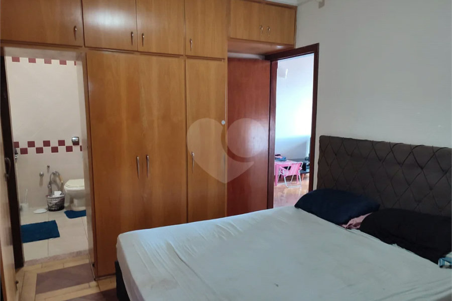 Casa Espetacular com Piscina e Churrasqueira à Venda na Vila Rezende