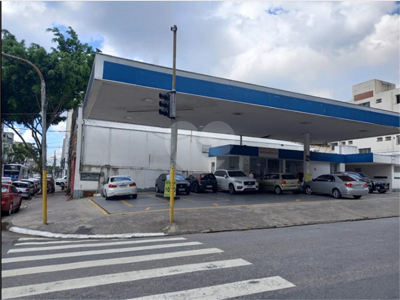 Espaço ideal para posto de gasolina, farmácia e loja no Bom Retiro