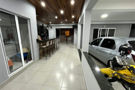 Casa à Venda no Aracy - Excelente Oportunidade!