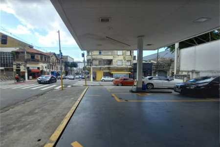 Espaço ideal para posto de gasolina, farmácia e loja no Bom Retiro
