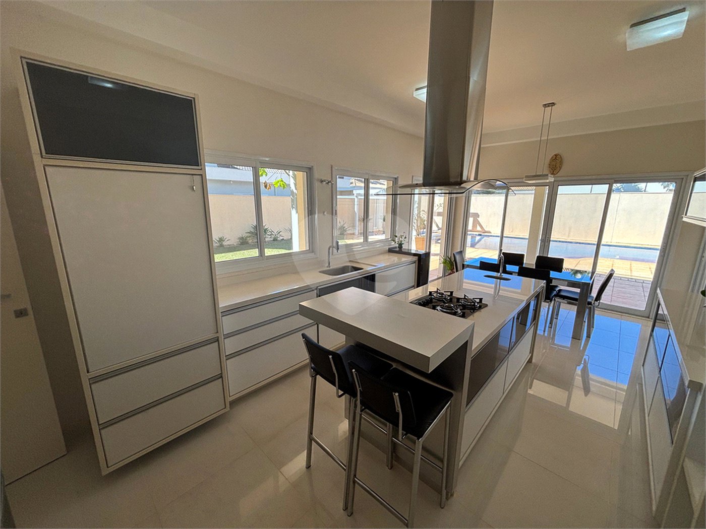 Casa á venda condomínio Damha I