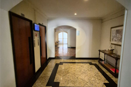 Apartamento para venda em Moema com 2 quartos, sendo 1 suíte, 1 vaga, 62 m²