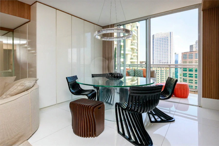 Apartamento para venda em Brooklin com 3 quartos, sendo 3 suítes , 190m²