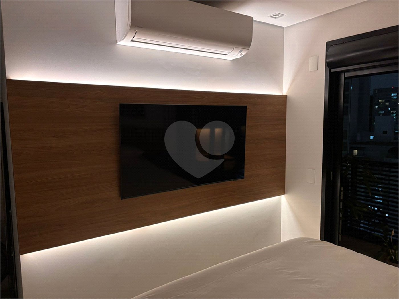 Apartamento com 73m², 2 dormitórios, 2 suítes e 1 vaga próximo ao Parque Ibirapuera em São Paulo - SP.
