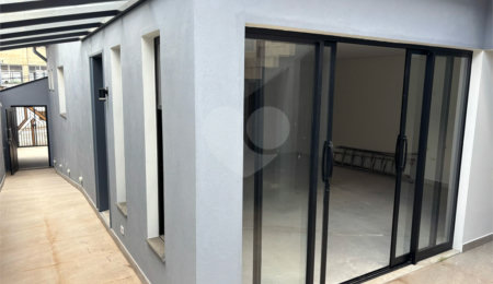 Sobrado à venda com 4 quartos, sendo 1 suíte, em Vila Clementino, São Paulo, SP