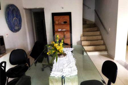 Vende Sobrado com 180m² - Vila Santa Catarina