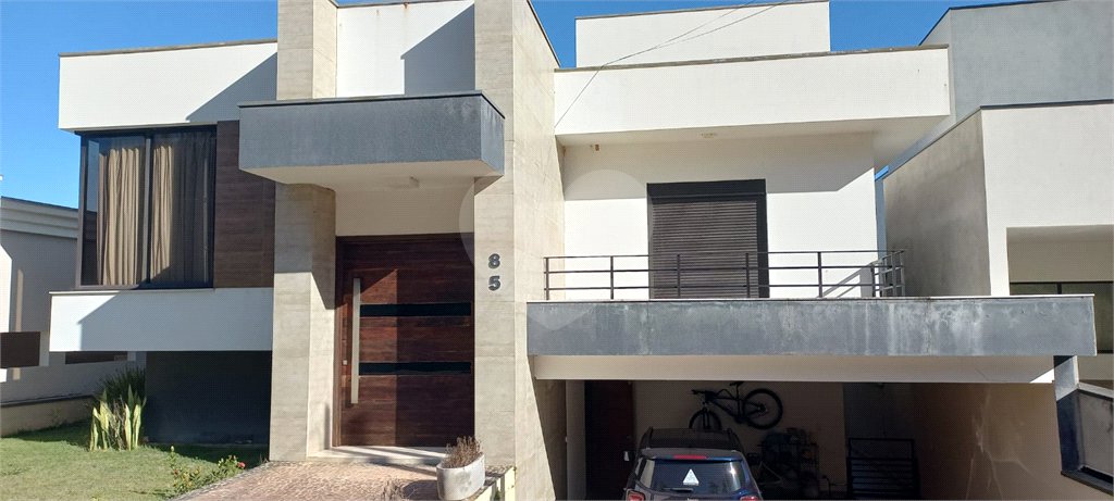 Luxuoso Sobrado com 4 Suítes