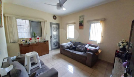 Casa Térrea à venda com 6 quartos, sendo 1 suíte,  em Vila Brasilina, São Paulo, SP