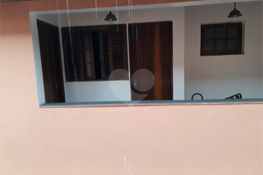 Mansão em condomínio, com 6 suites, e vagas para 15 autos....