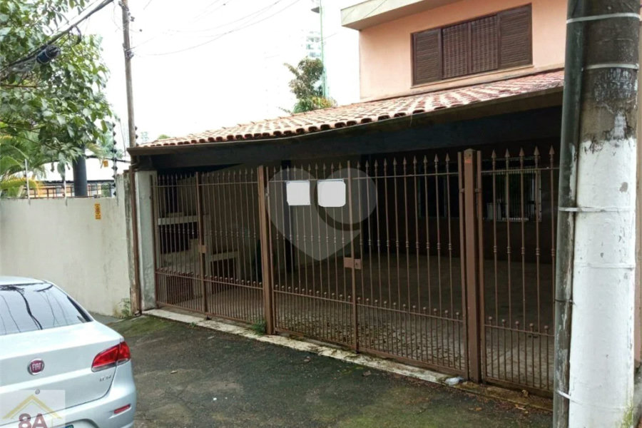 Excelente Sobrado com 04 suítes. Venha fazer uma visita.