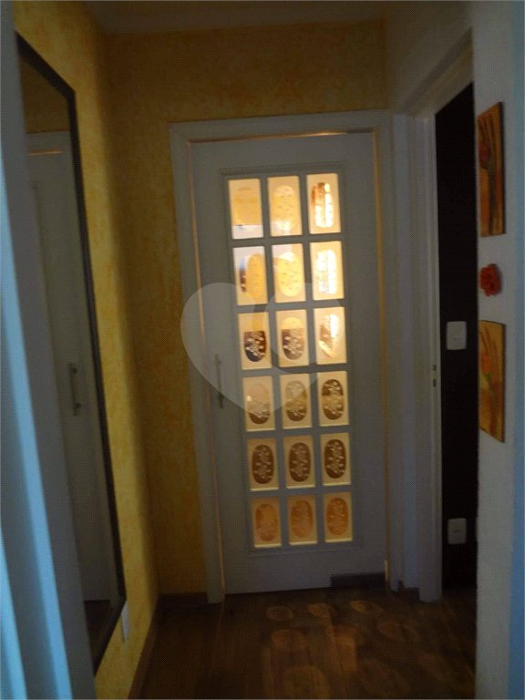 Apartamento no Condomínio Residencial Ipê I .