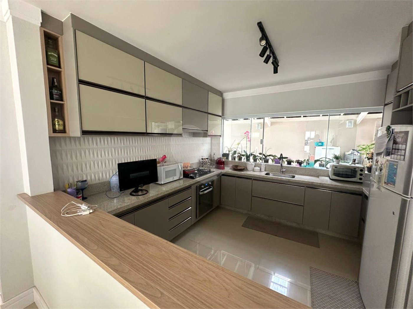 Casa à venda com 3 quartos, Sendo 1 suíte, em Vila Boa Vista, São Carlos, SP