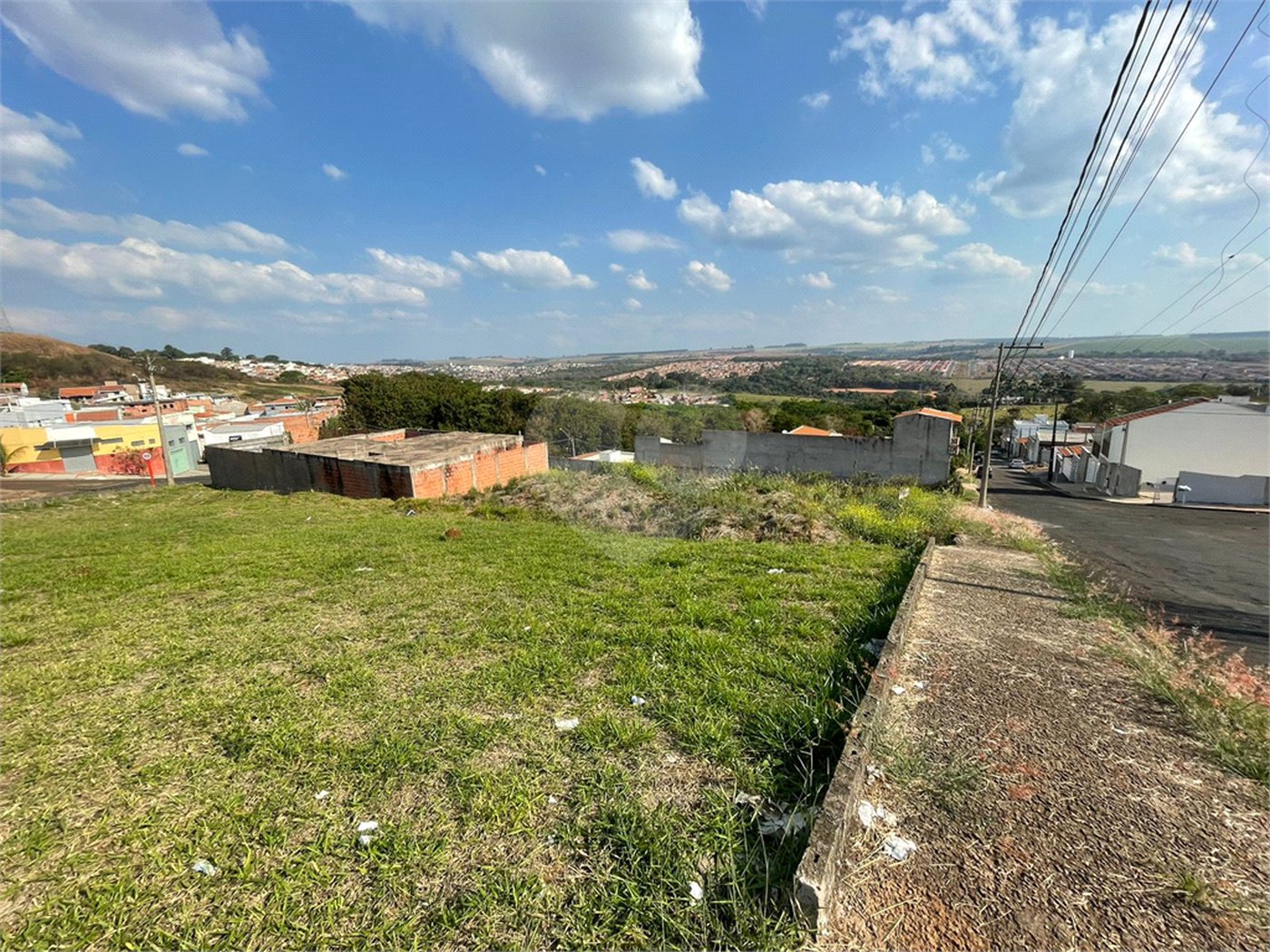 Terreno no Prolongamento Jardim das Torres