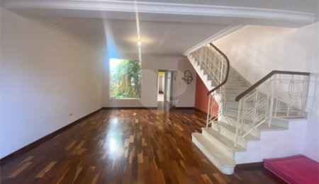 Casa à venda ou para alugar com 4 quartos, sendo 1 suíte,  em Vila Monumento, São Paulo, SP