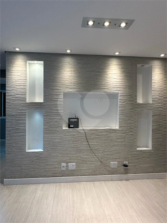 Apartamento MOBILIADO à venda. ÓTIMA OPORTUNIDADE!