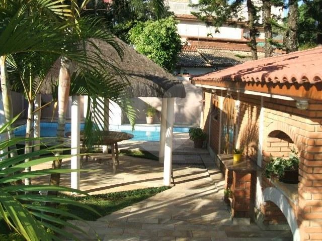 CASA TÉRREA COM 4 SUÍTES NO BAIRRO DO TREMEMBÉ