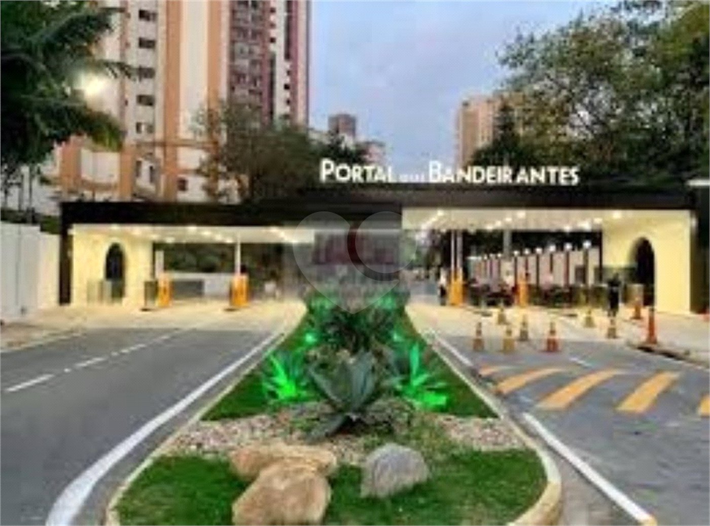APARTAMENTO NO PORTAL DO BANDEIRANTES - FASE 4 - 68M2 - 2 DORMITÓRIOS 2 BANHEIROS E 1 VAGA DE GARAGEM.