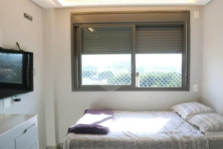 Apto com 3 quartos e Súite nq Barra Funda Ótima oportunidade !