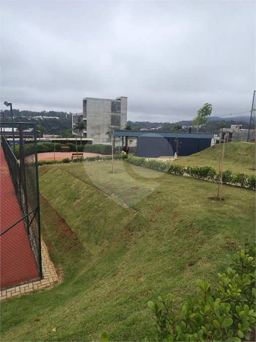 LOTE À VENDA NO PARADISE GARDENS DE 176 M² -Porteira preta/SP