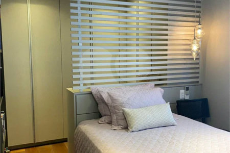 Apartamento de 224m² com 4 dormitórios, 3 suítes, 4 vagas de garagem e deposito
