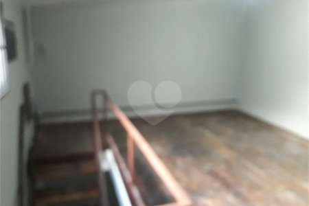 Salão comercial na região central da cidade