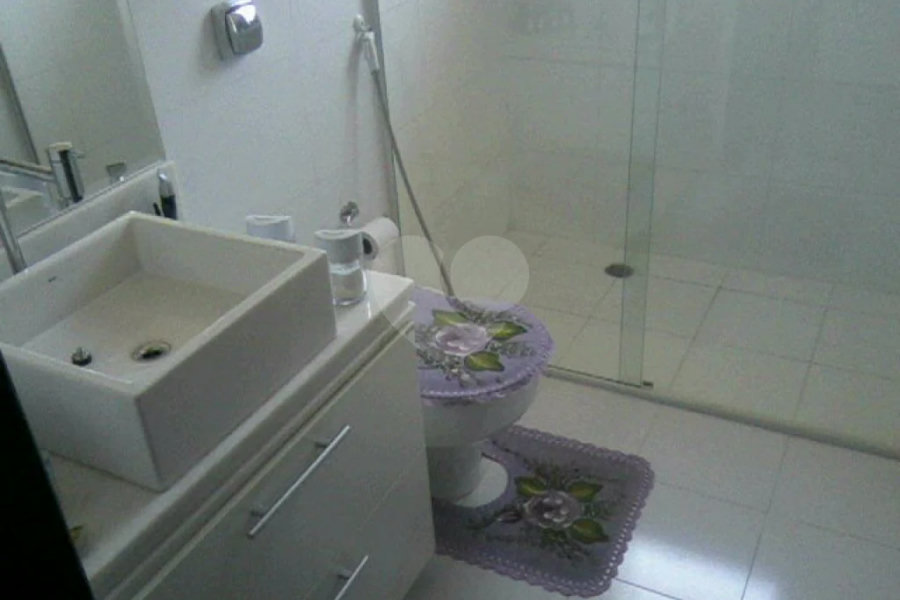 Sobrado à venda com 3 quartos, sendo 1 suíte,  em Vila Nova Cachoeirinha, São Paulo, SP