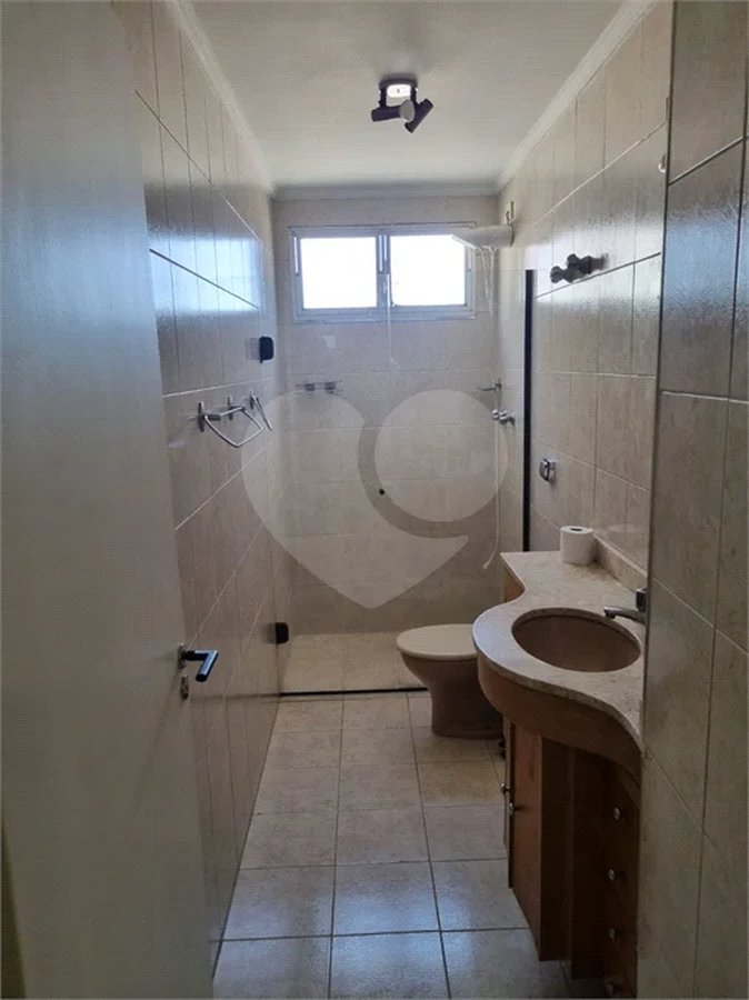 Apartamento 100M2 com 3 dormitórios sendo 1 suíte no melhor do Jardins
