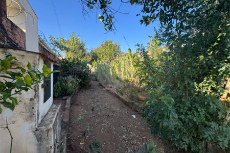 Terreno á venda na Vila Prado com 250m2, em São Carlos.