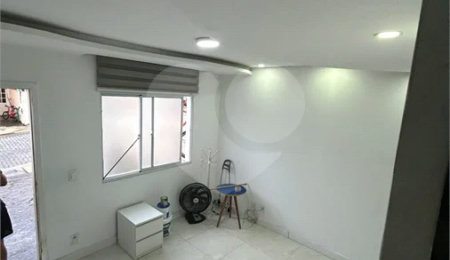 Casa à venda com 2 quartos no condomínio Cond Cesar Parque, Mogi das Cruzes - SP