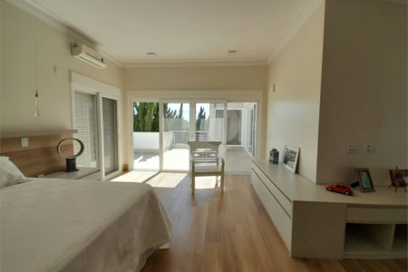 Casa à Venda no Condomínio Damha III – Elegância e Conforto para sua Família