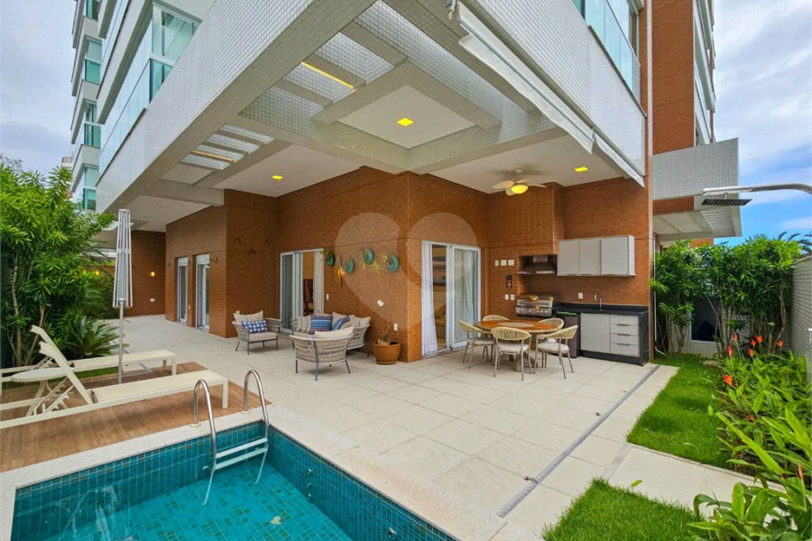 Apartamento à venda com 3 quartos, sendo 1 suíte, em Riviera de São Lourenço, Bertioga, SP