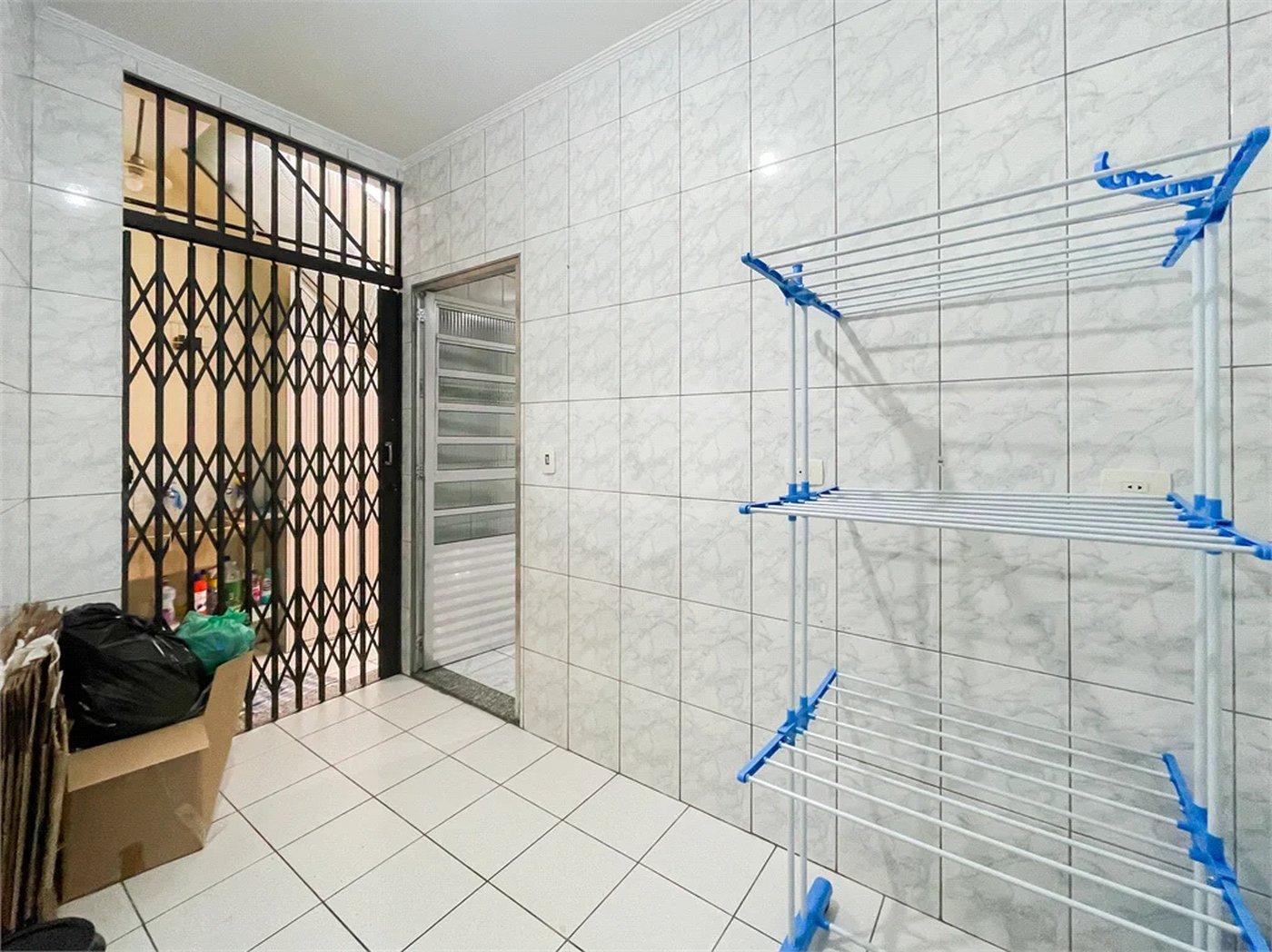 Casa - Sobrado - Vila Prudente - 3 Suítes / Quartos - Escritório - 1 Vaga - Venda / Compra