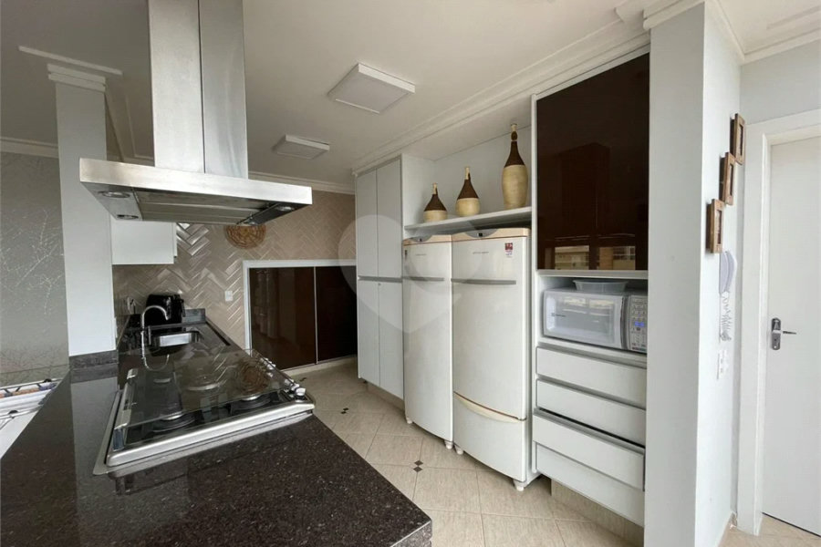 Cobertura à venda com 4 quartos, sendo 2 suítes, em Riviera de São Lourenço, Bertioga, SP