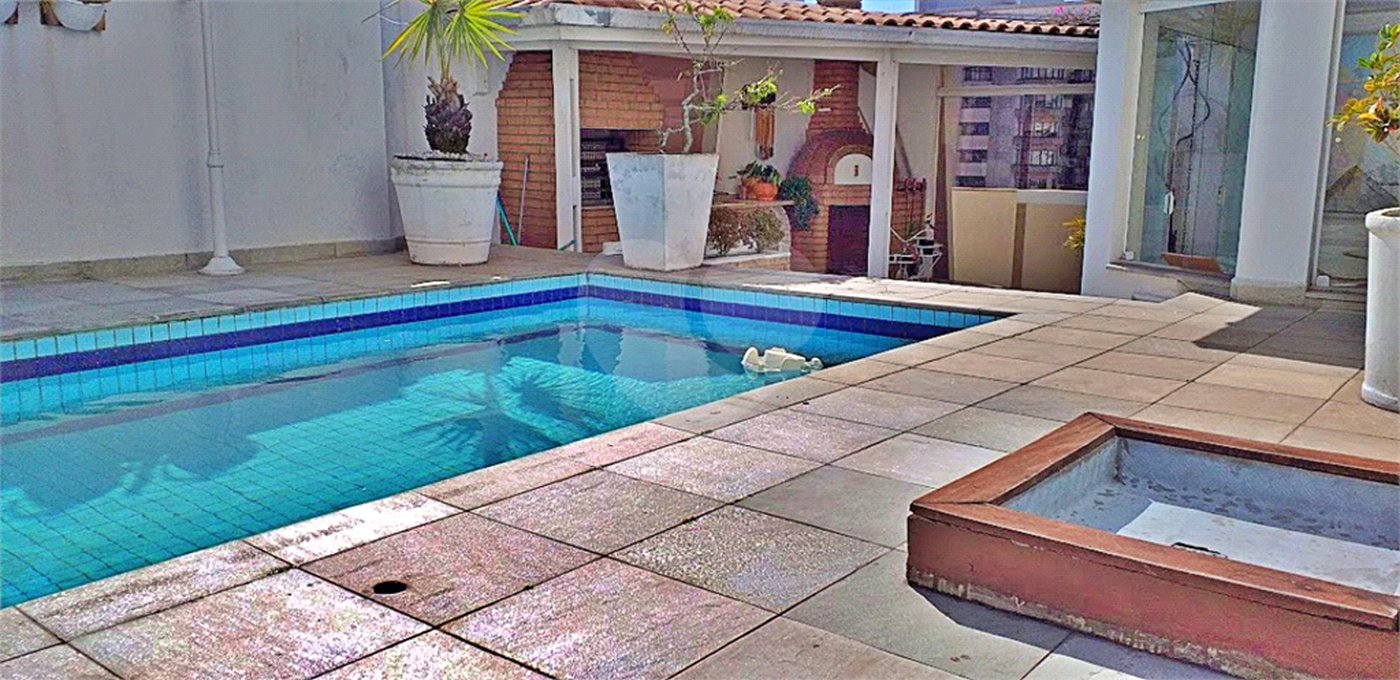 Cobertura à venda com 4 quartos, sendo 3 suítes, em Campo Belo, São Paulo, SP
